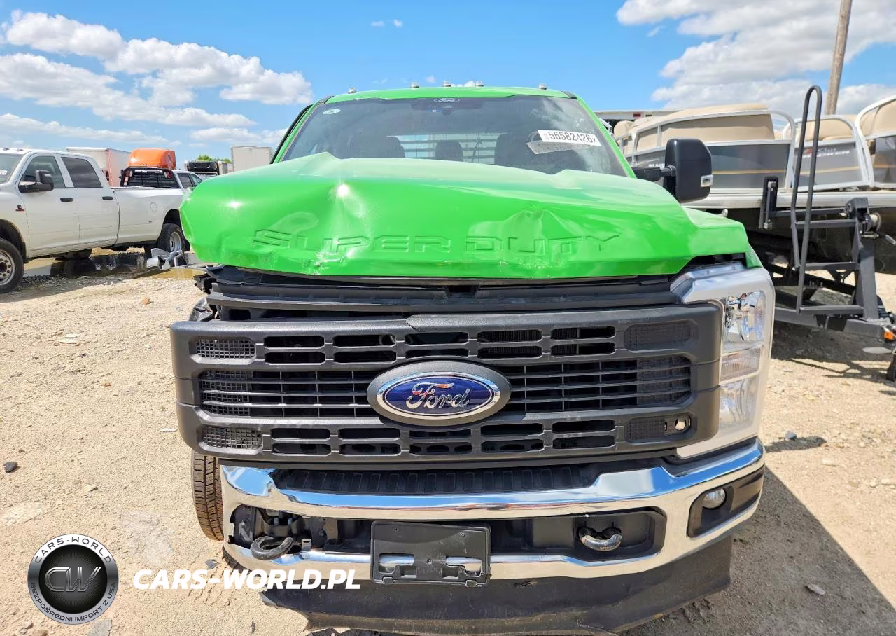 2024 Ford F350 Super Duty Flatbed Truck VIN:1FT8W3BAXREE60517 - 5