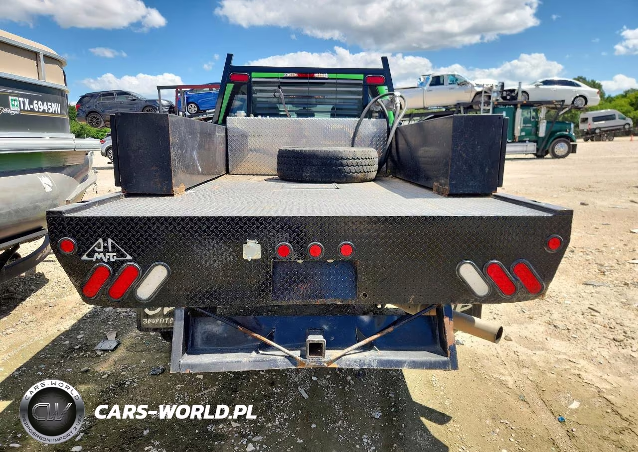 2024 Ford F350 Super Duty Flatbed Truck VIN:1FT8W3BAXREE60517 - 6