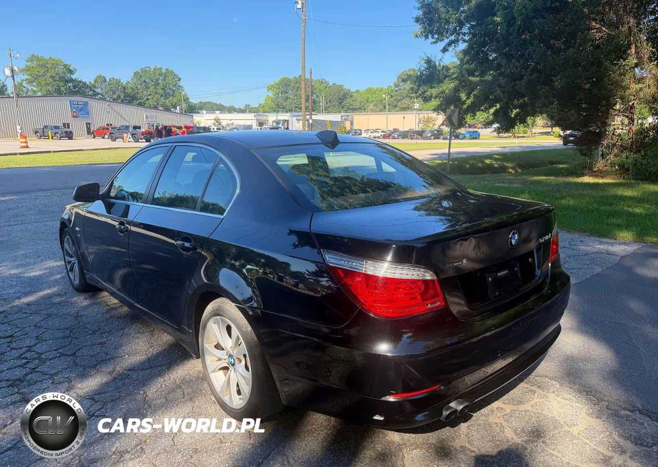 2010 BMW 528 Xi VIN:WBANV1C50AC159960 - 3