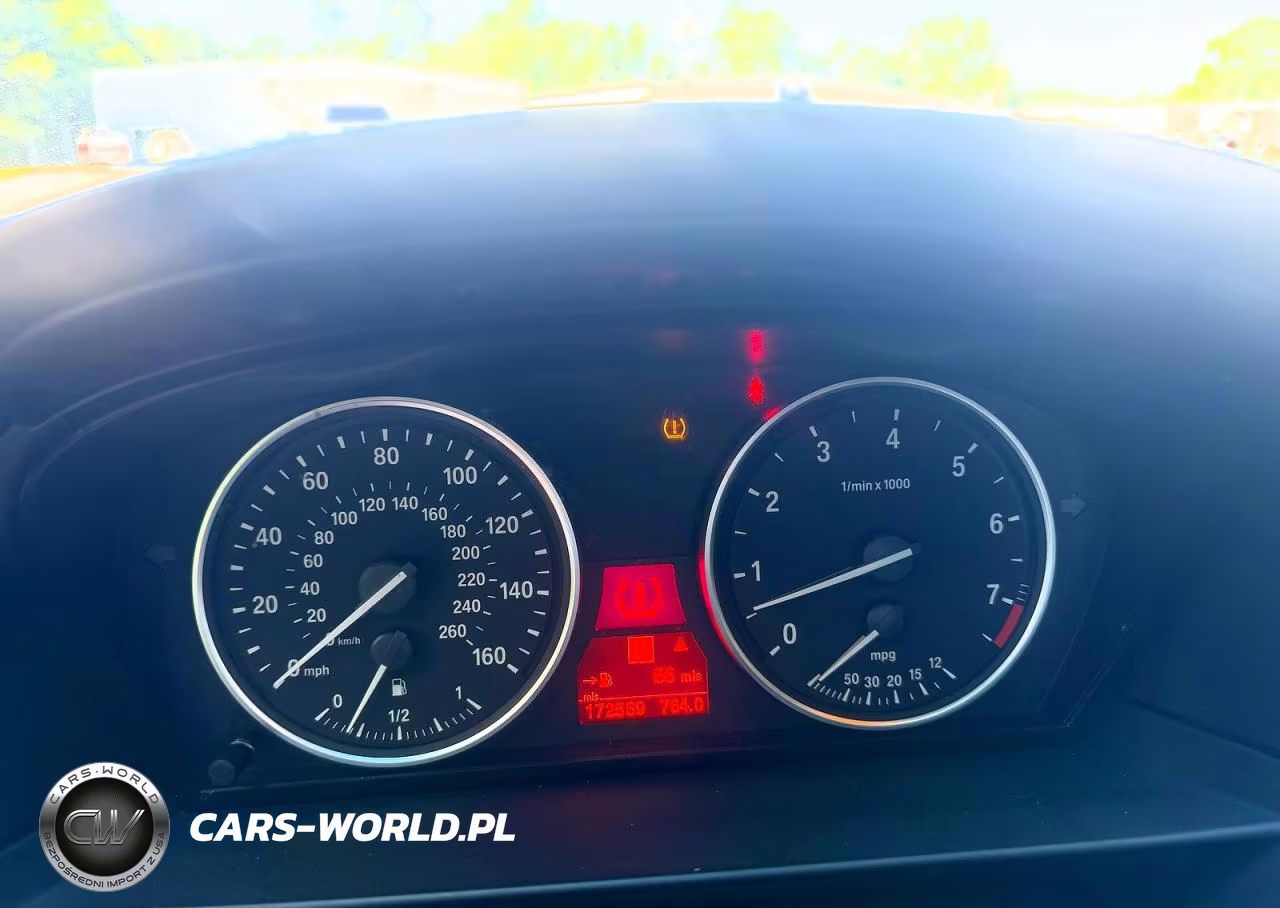 2010 BMW 528 Xi VIN:WBANV1C50AC159960 - 8