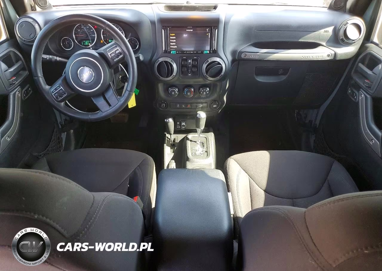 2014 Jeep Wrangler Unlimited Sport VIN:1C4BJWDG3EL261046 - 8