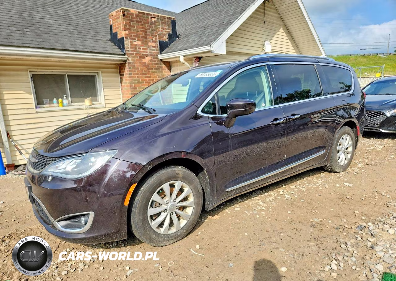 2018 Chrysler Pacifica Touring L