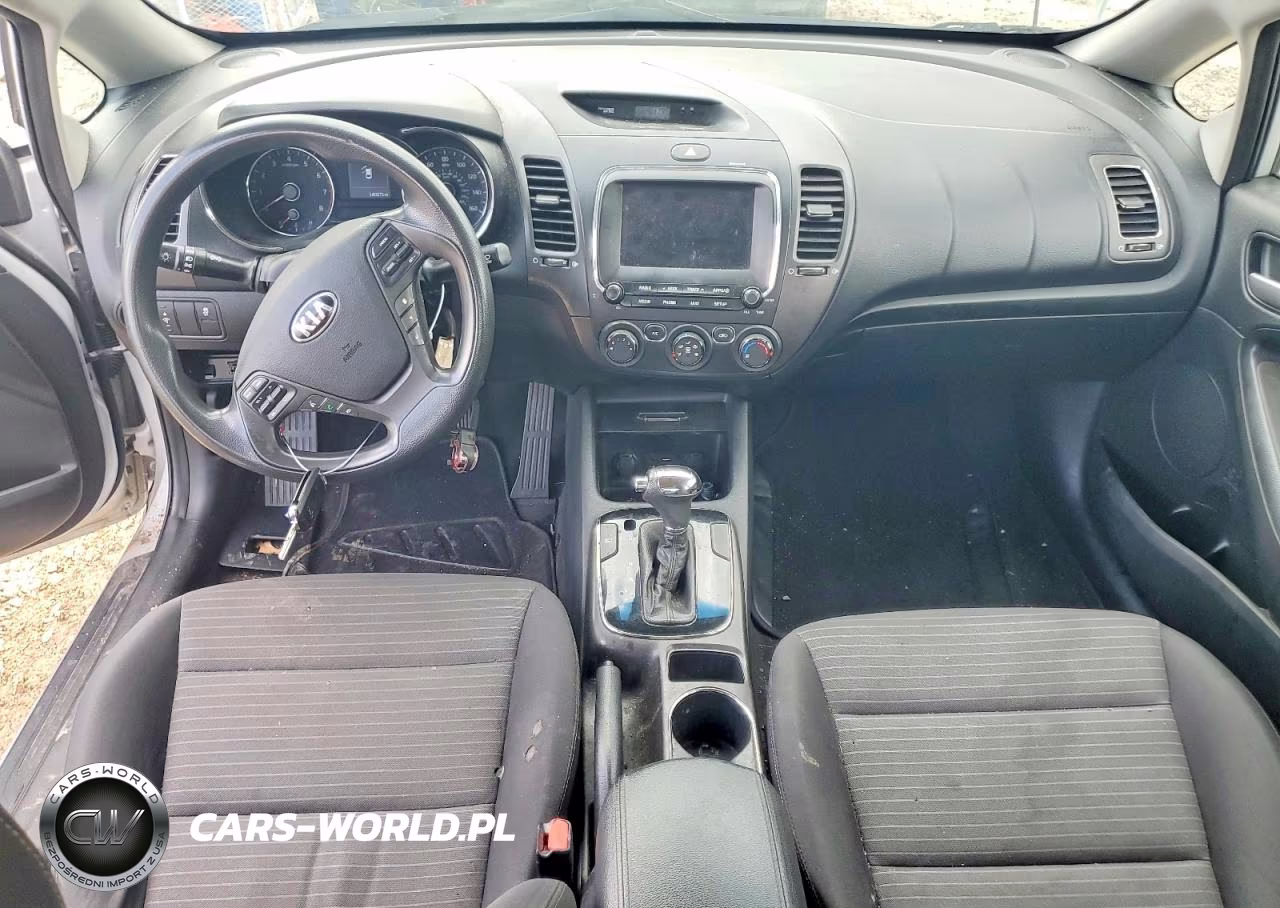 2018 Kia Forte Lx VIN:3KPFL4A72JE177436 - 8