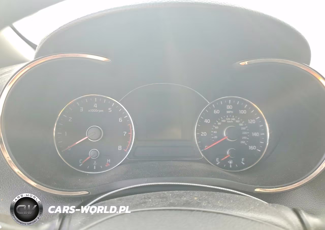 2018 Kia Forte Lx VIN:3KPFL4A72JE177436 - 9