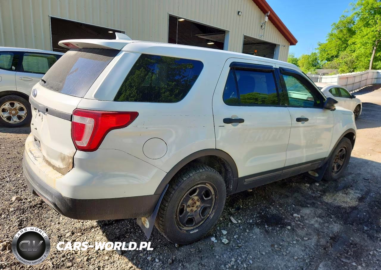 2016 Ford Explorer Police Interceptor VIN:1FM5K8AR9GGA36732 - 3