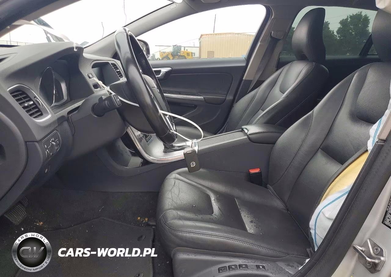 2018 Volvo V60 Cross Country Premier VIN:YV440MWK6J2052396 - 7