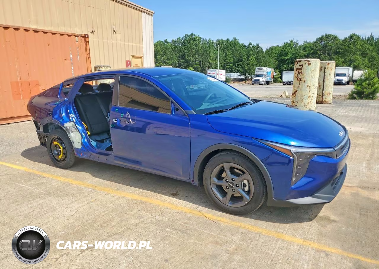 2025 Kia K4 Lxs VIN:3KPFT4DE9SE245467 - 4