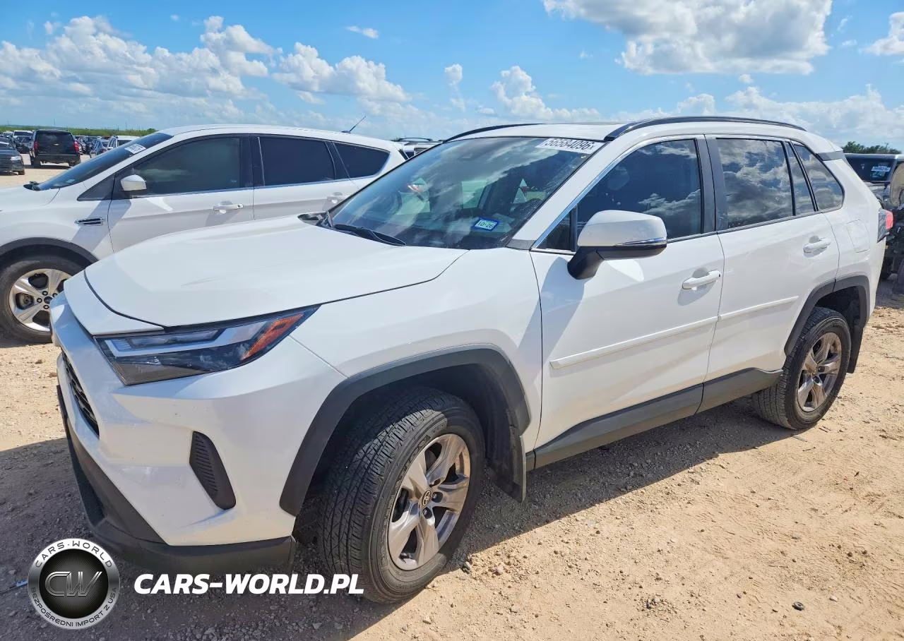 2024 Toyota Rav4 Xle – zdjęcie 1 z 13