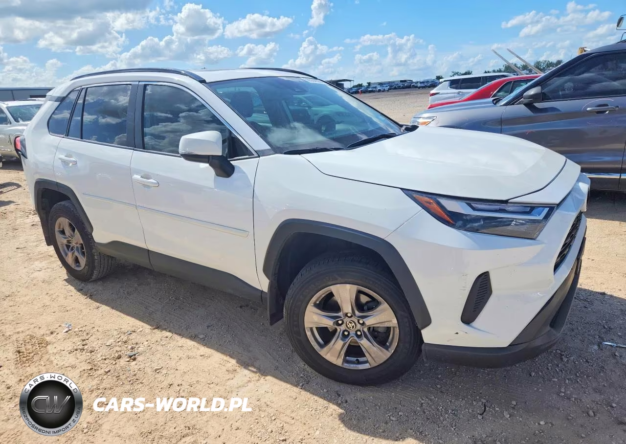 2024 Toyota Rav4 Xle VIN:2T3W1RFV0RW363101 - 4