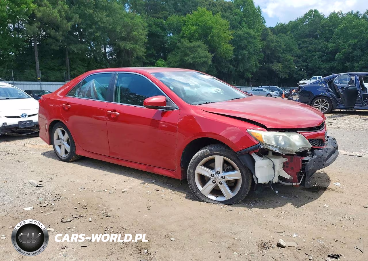 2014 Toyota Camry Se VIN:4T1BF1FKXEU760065 - 4