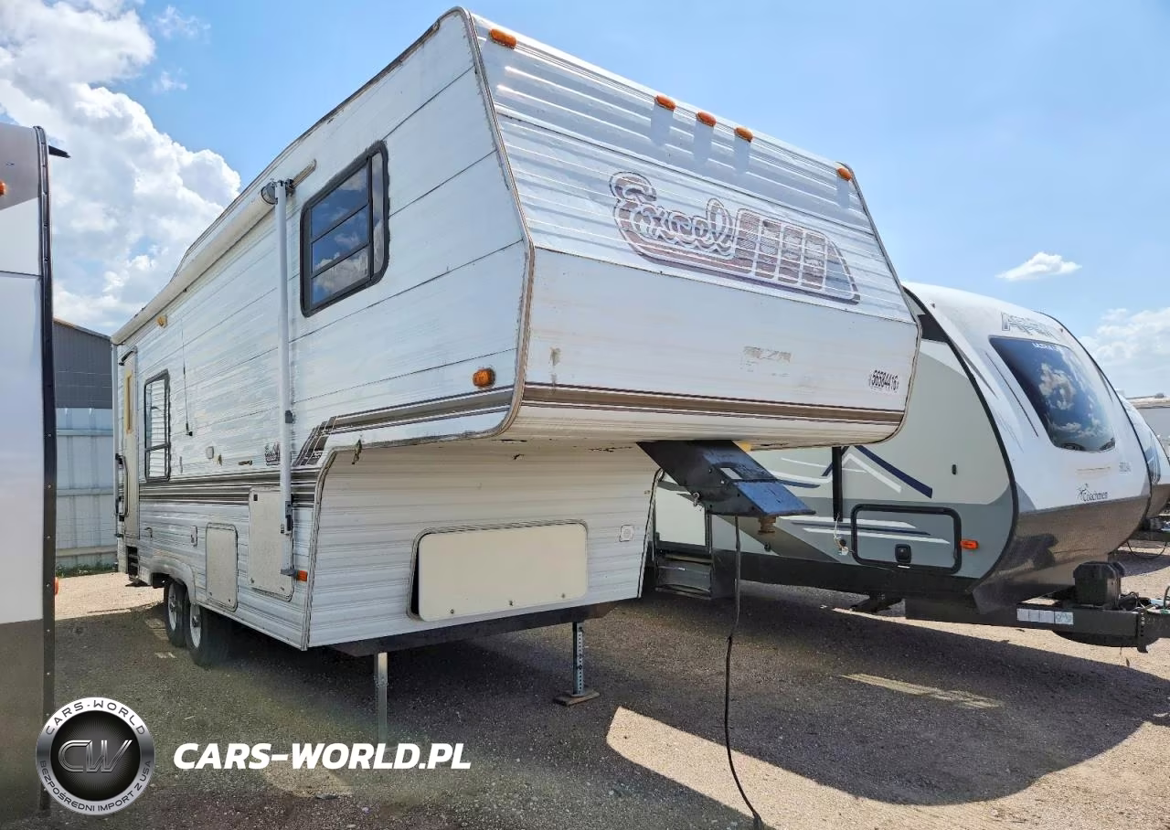 1995 Excel Camper