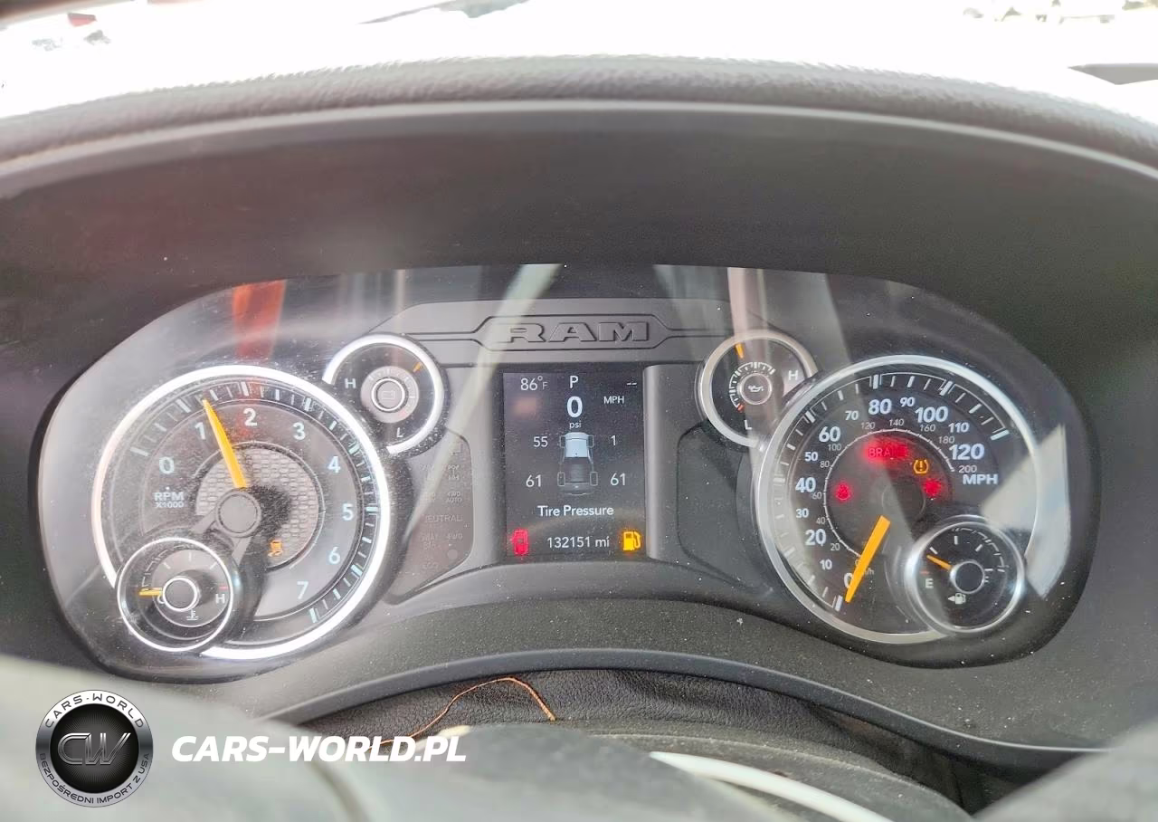 2019 Ram 2500 Big Horn VIN:3C6UR5DJ9KG518864 - 9