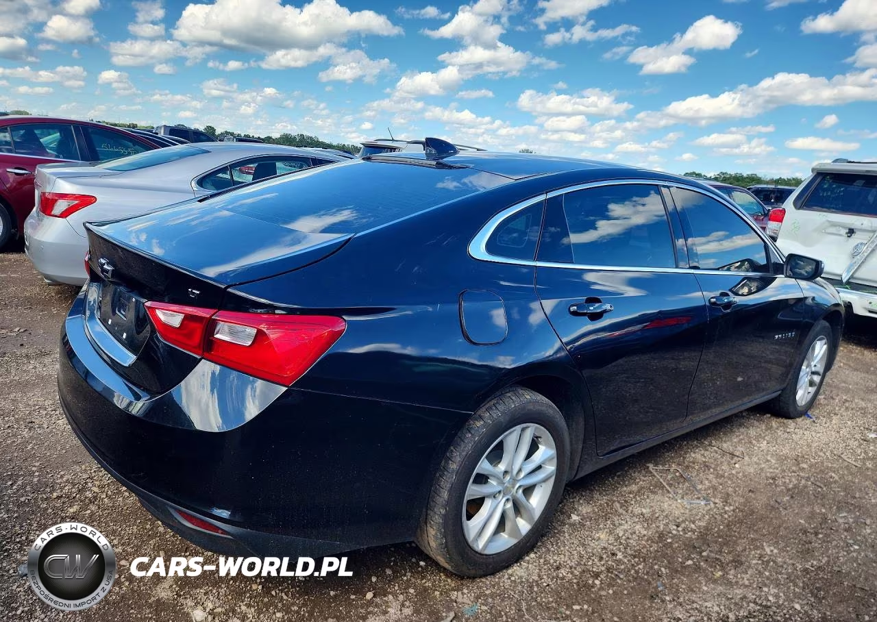 2017 Chevrolet Malibu Lt VIN:1G1ZE5STXHF163091 - 3
