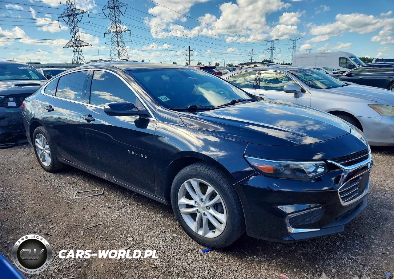 2017 Chevrolet Malibu Lt VIN:1G1ZE5STXHF163091 - 4