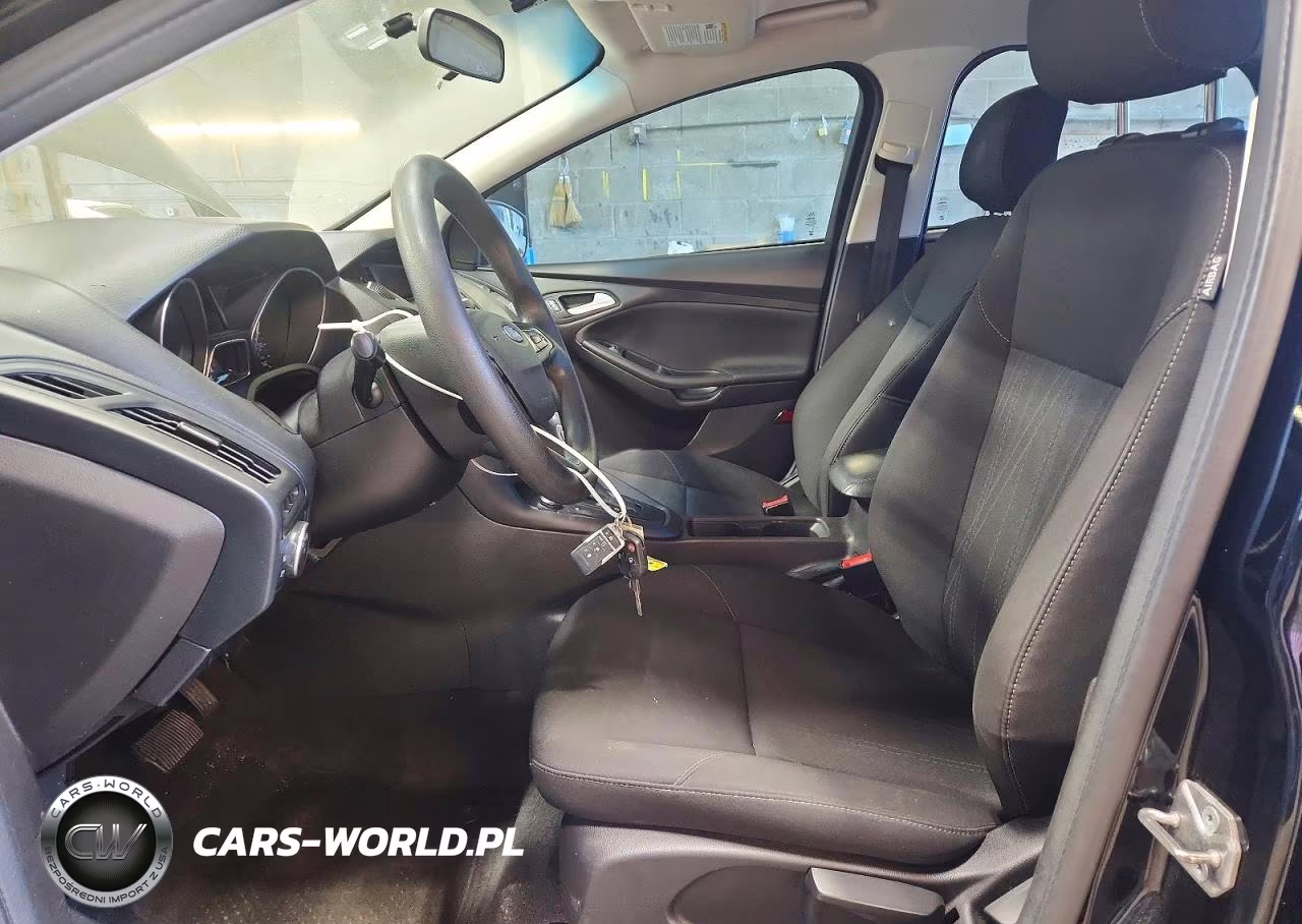 2018 Ford Focus Se VIN:1FADP3FE0JL221847 - 7