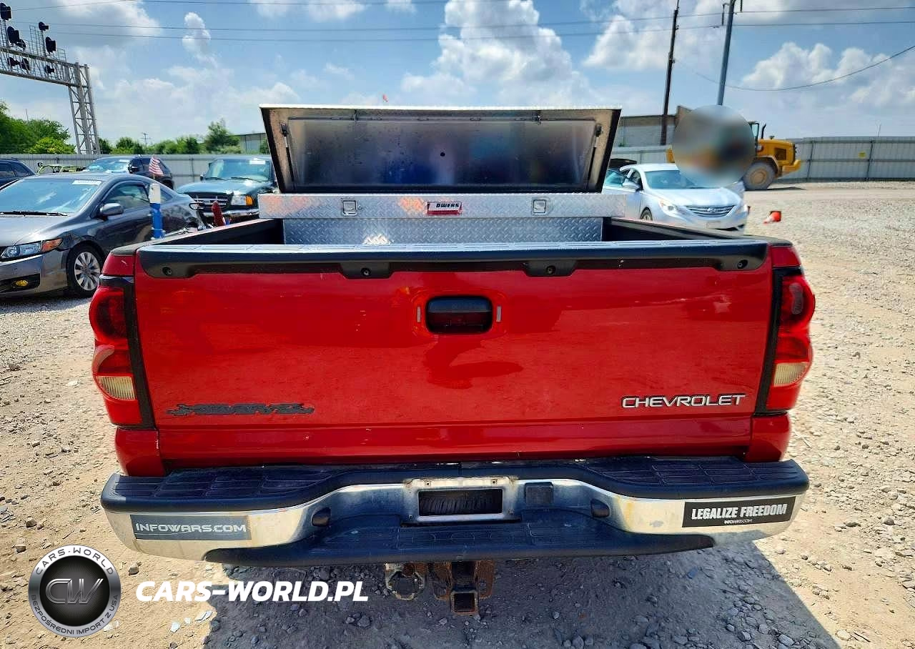 2005 Chevrolet Silverado C1500 VIN:2GCEC19T151337661 - 6