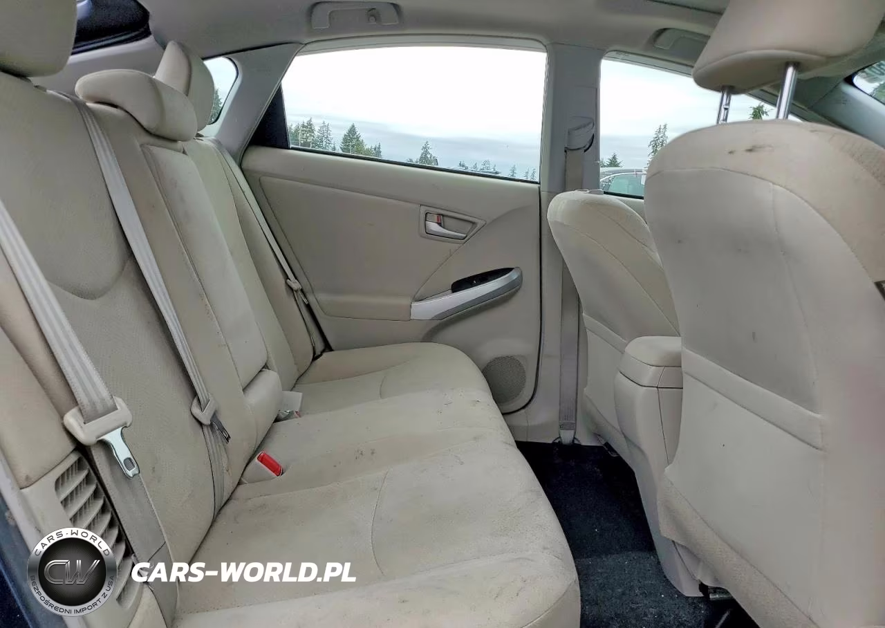 2015 Toyota Prius Three VIN:JTDKN3DU5F0411413 - 10
