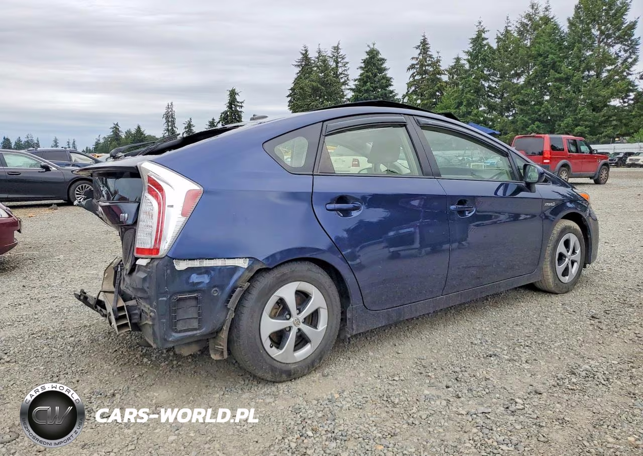 2015 Toyota Prius Three VIN:JTDKN3DU5F0411413 - 3