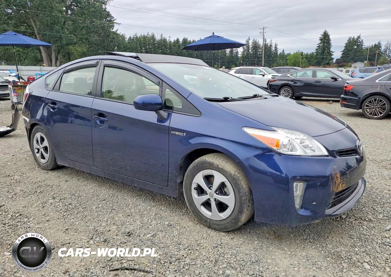 2015 Toyota Prius Three VIN:JTDKN3DU5F0411413 - 4