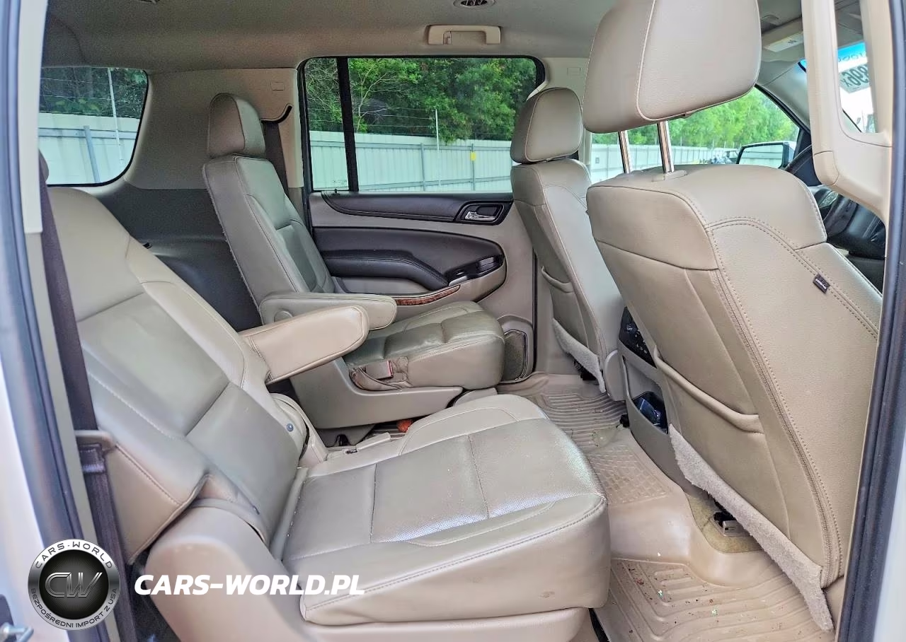2017 Chevrolet Suburban C1500 Premier VIN:1GNSCJKC6HR117755 - 11