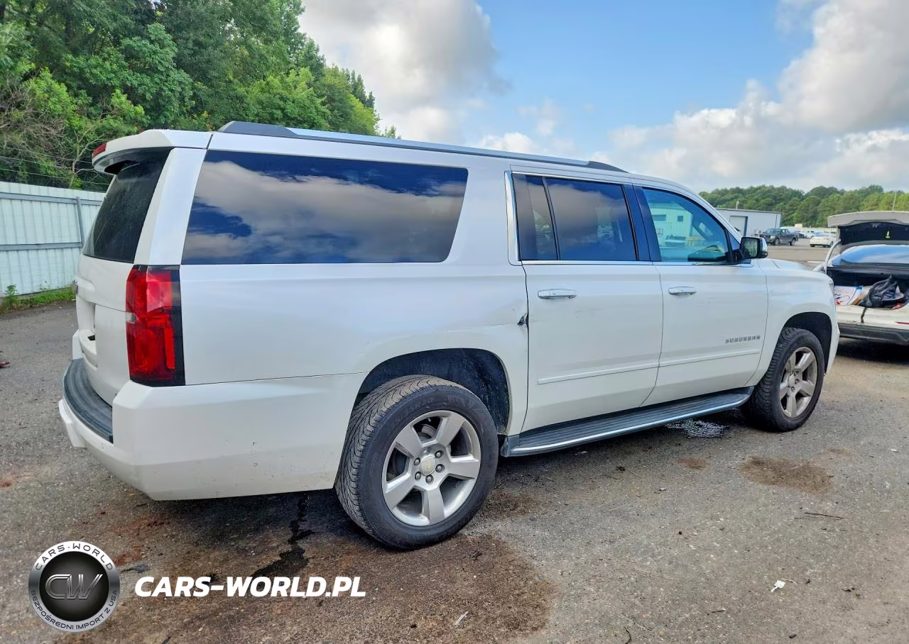 2017 Chevrolet Suburban C1500 Premier VIN:1GNSCJKC6HR117755 - 3