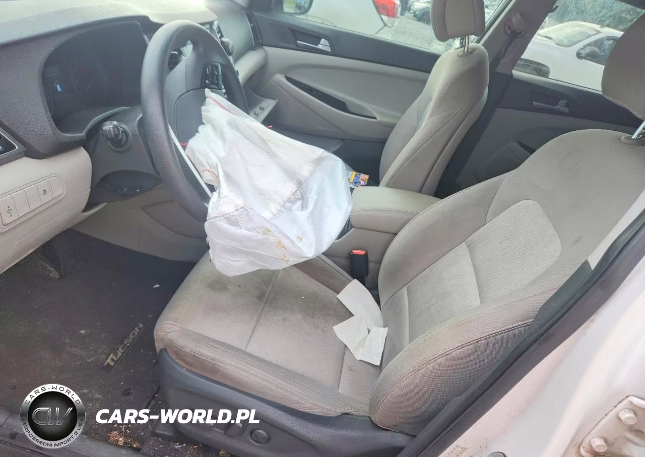 2016 Hyundai Tucson Se VIN:KM8J33A43GU255125 - 7