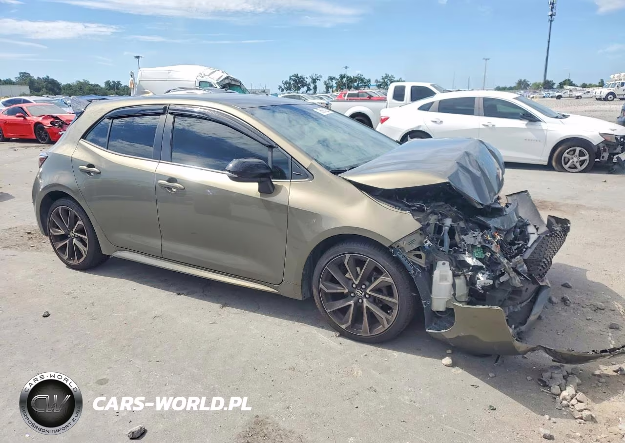 2019 Toyota Corolla Hatchback Xse VIN:JTNK4RBE4K3027516 - 4