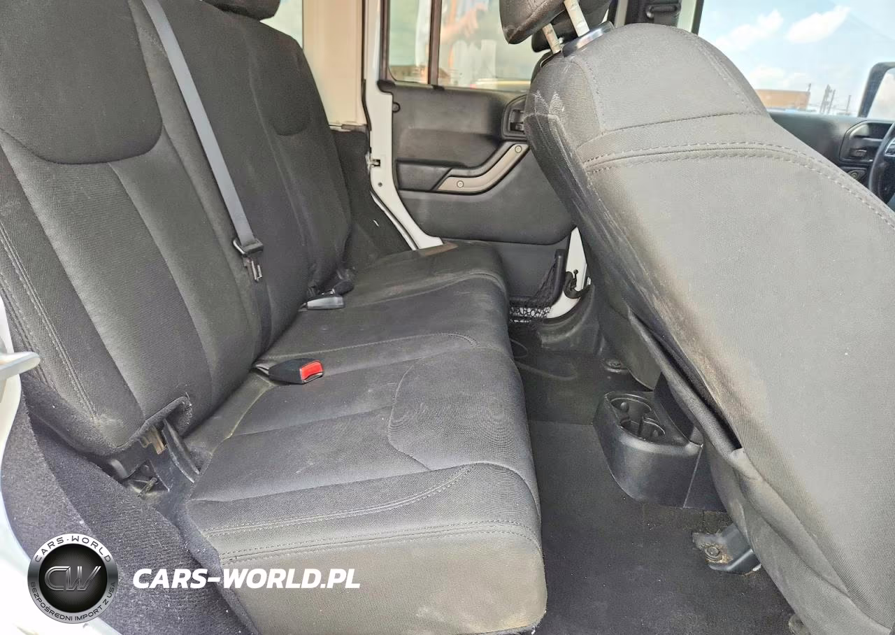 2016 Jeep Wrangler Unlimited Sport VIN:1C4BJWDG1GL201950 - 10