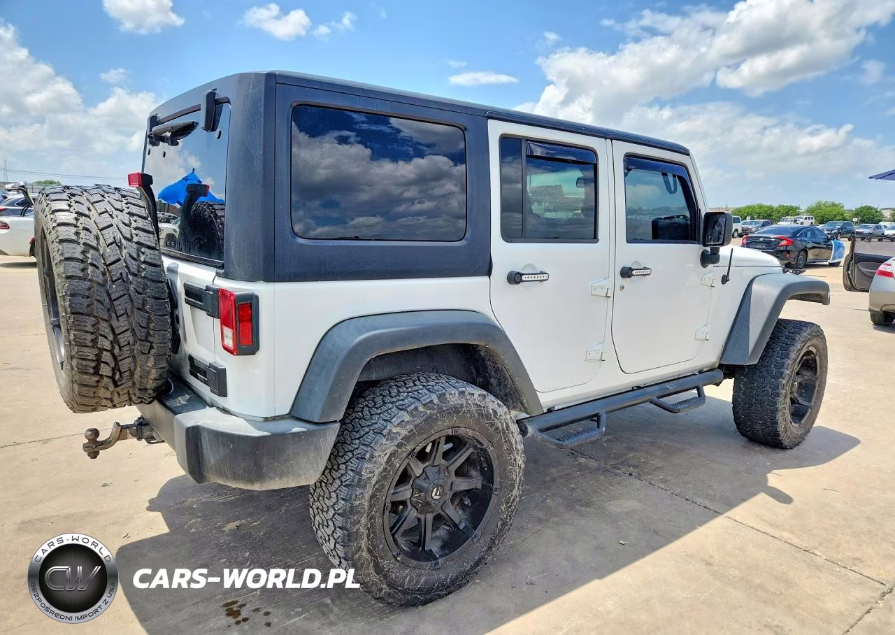 2016 Jeep Wrangler Unlimited Sport VIN:1C4BJWDG1GL201950 - 3