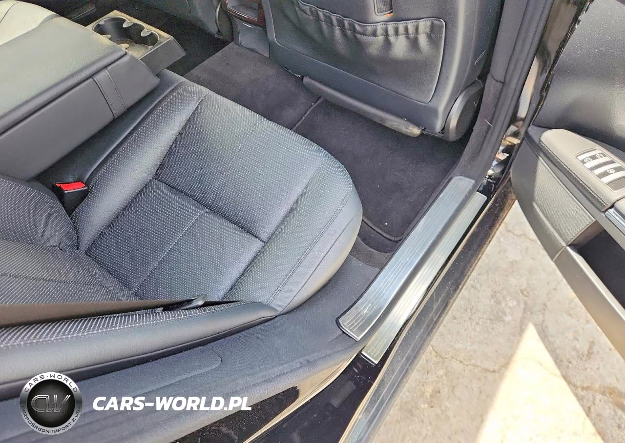 2007 Mercedes-Benz S 550 VIN:WDDNG71XX7A058083 - 10