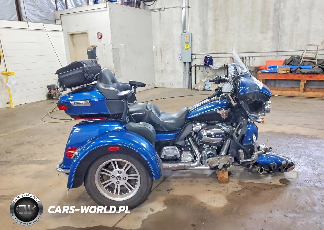 2018 Harley-Davidson Flhtcutg