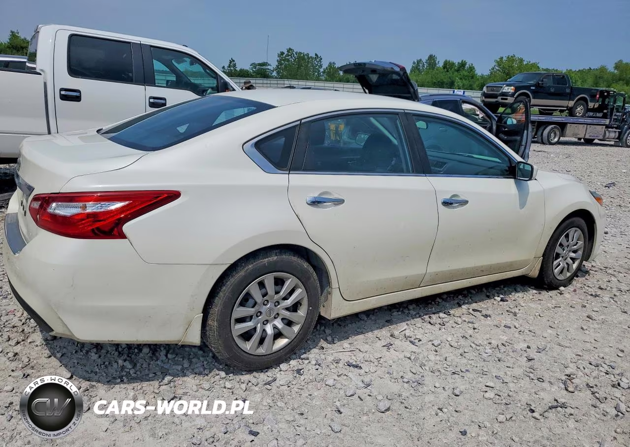 2017 Nissan Altima 2.5 S VIN:1N4AL3AP4HC124183 - 3