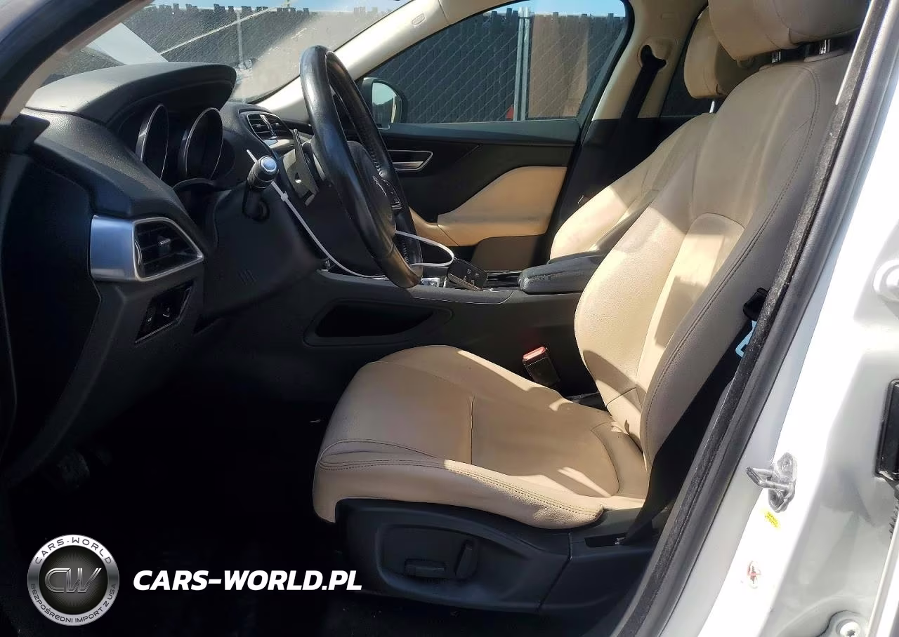 2017 Jaguar F-Pace Premium VIN:SADCJ2BV4HA067080 - 7