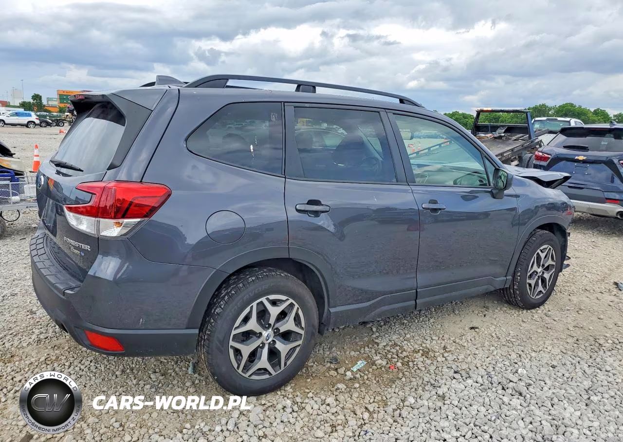 2020 Subaru Forester Premium VIN:JF2SKAJC0LH548413 - 3