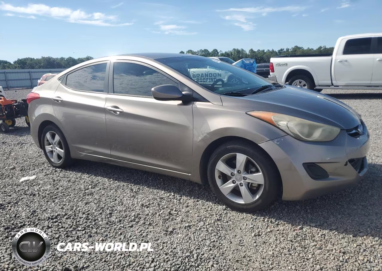 2013 Hyundai Elantra Gls VIN:5NPDH4AE1DH254207 - 4
