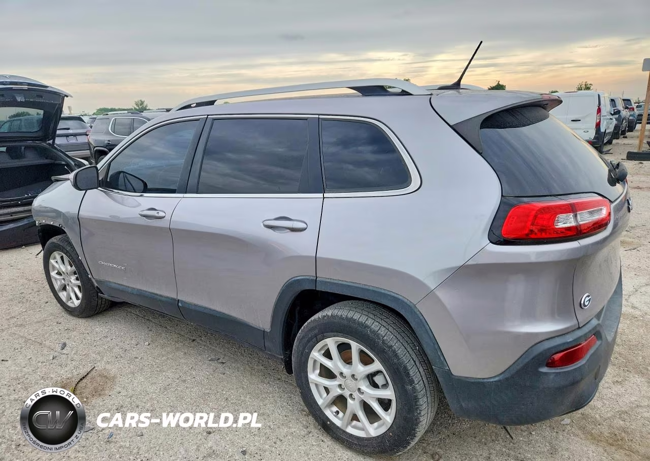 2017 Jeep Cherokee Latitude VIN:1C4PJLCB9HD221501 - 2