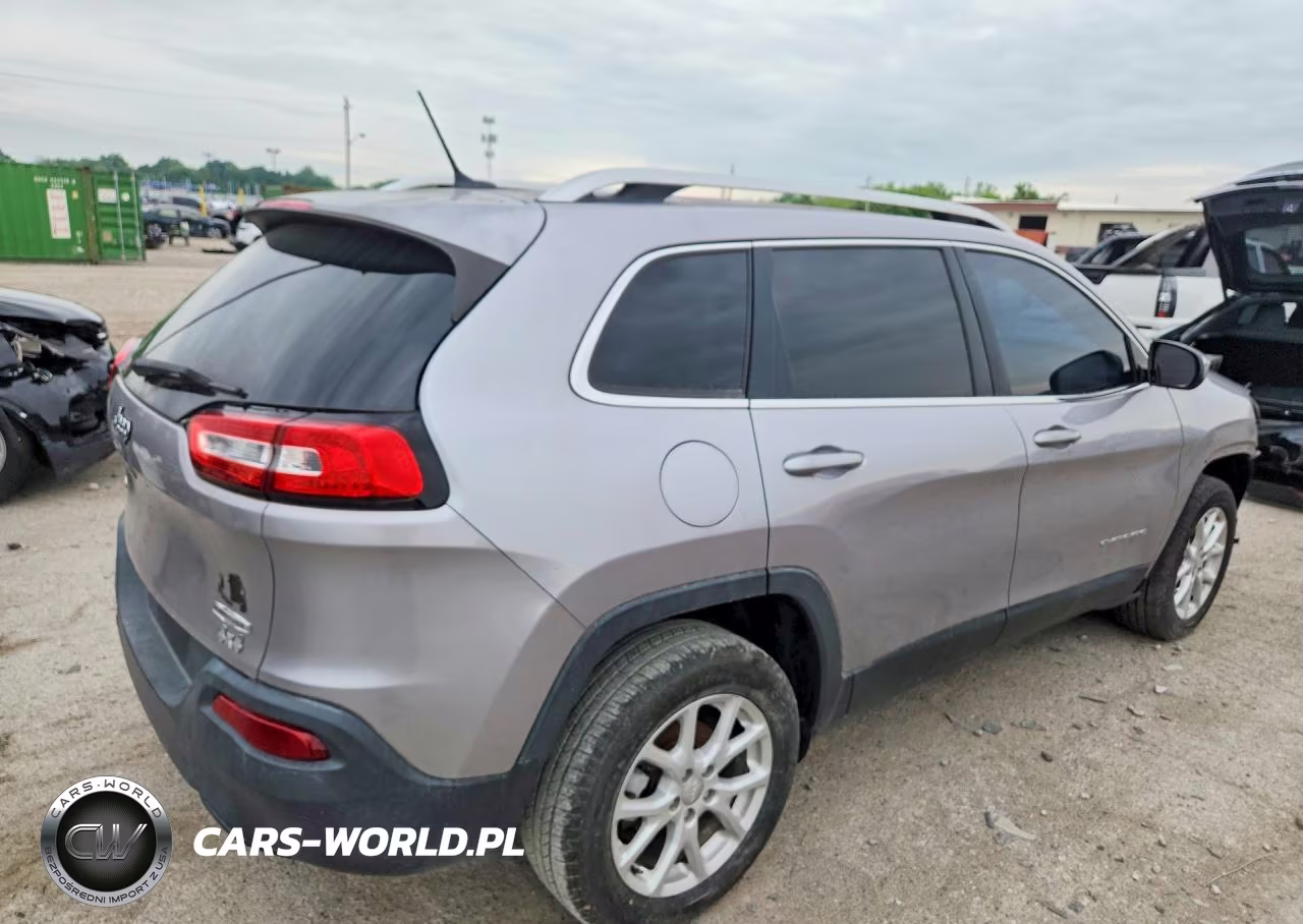 2017 Jeep Cherokee Latitude VIN:1C4PJLCB9HD221501 - 3