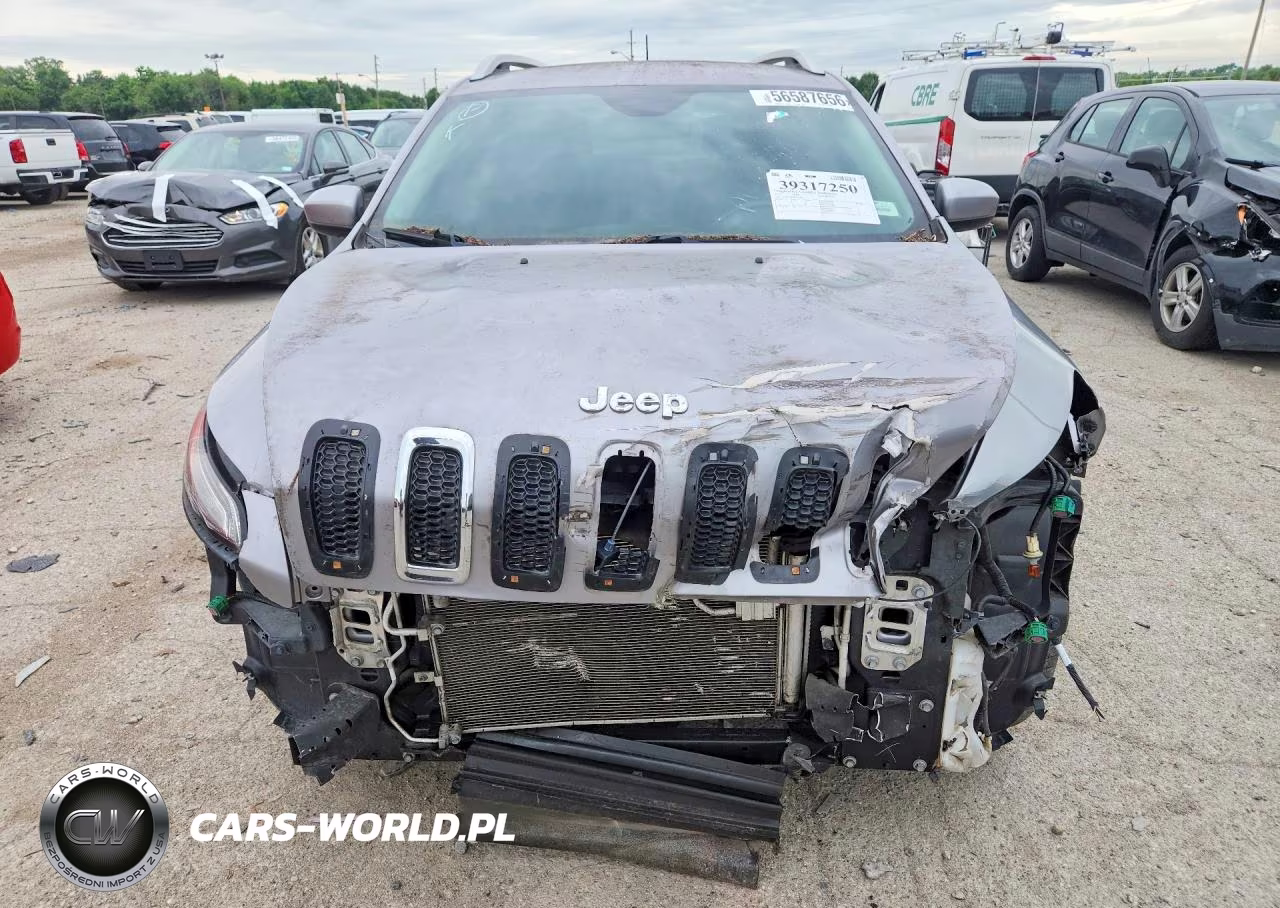 2017 Jeep Cherokee Latitude VIN:1C4PJLCB9HD221501 - 5