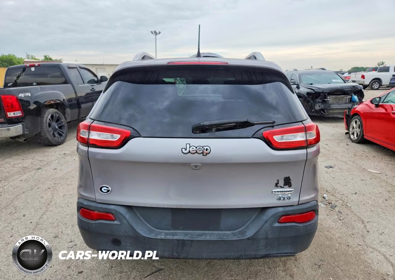 2017 Jeep Cherokee Latitude VIN:1C4PJLCB9HD221501 - 6
