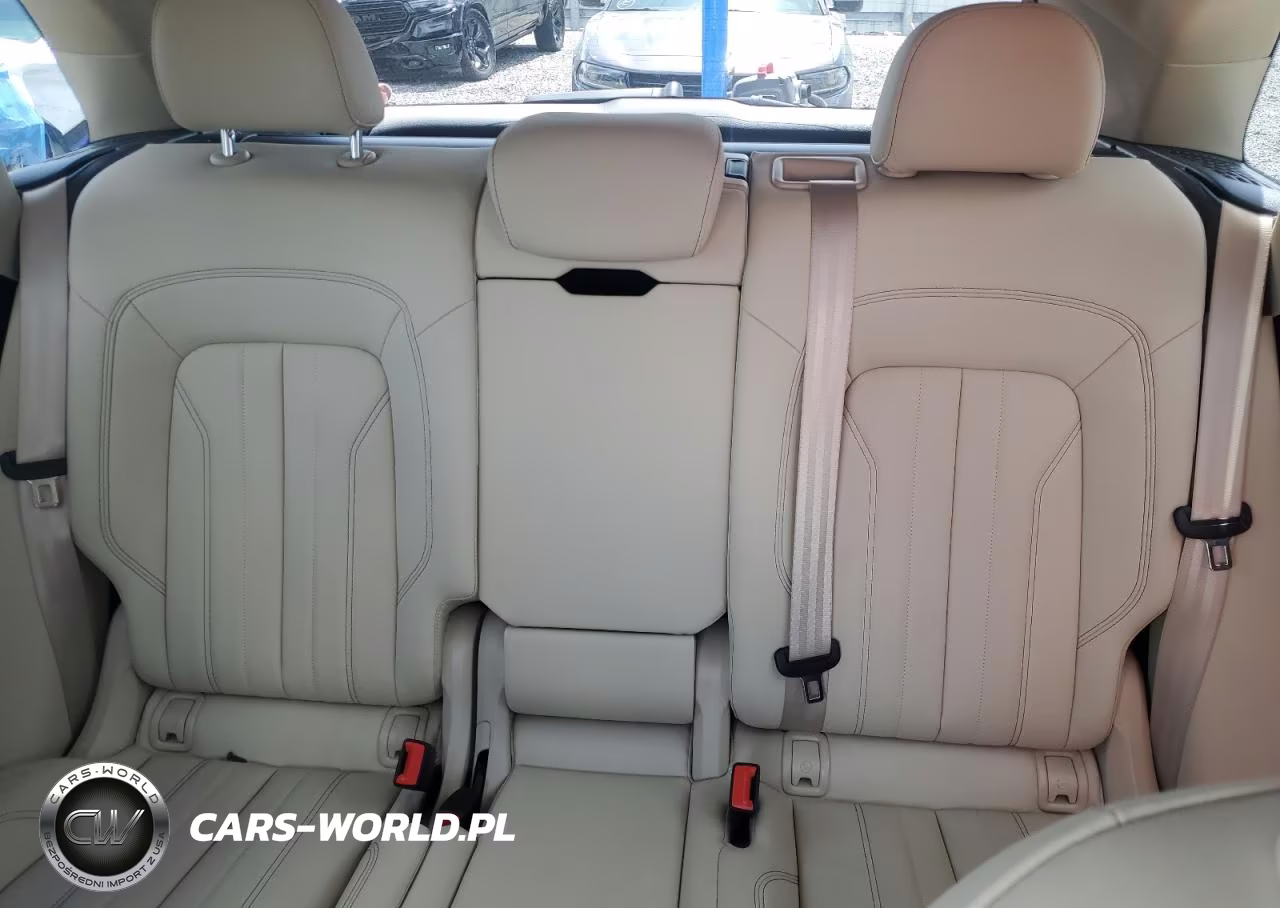 2023 Audi Q5 Premium 40 VIN:WA1ABAFY4P2096516 - 10