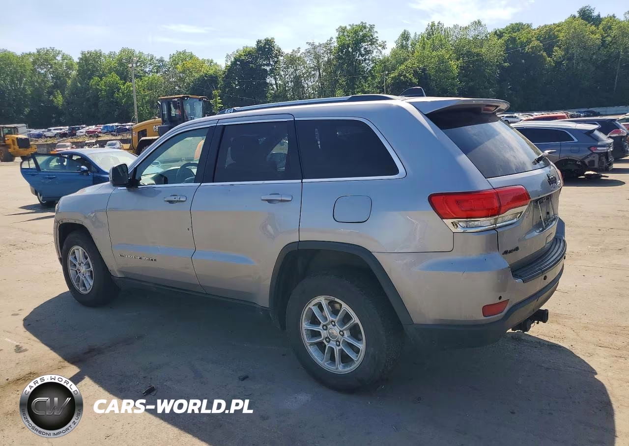 2015 Jeep Grand Cherokee Laredo VIN:1C4RJFAG5FC158232 - 2