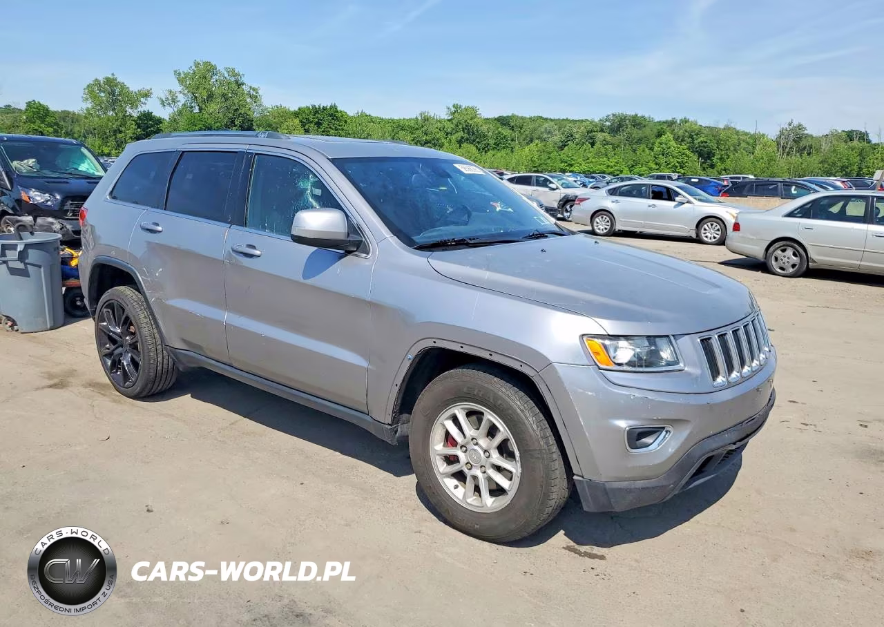 2015 Jeep Grand Cherokee Laredo VIN:1C4RJFAG5FC158232 - 4