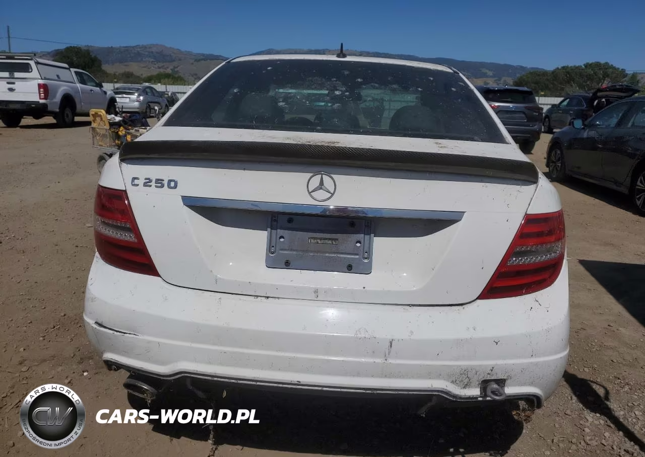 2013 Mercedes-Benz C 250 VIN:WDDGF4HB1DA851112 - 6