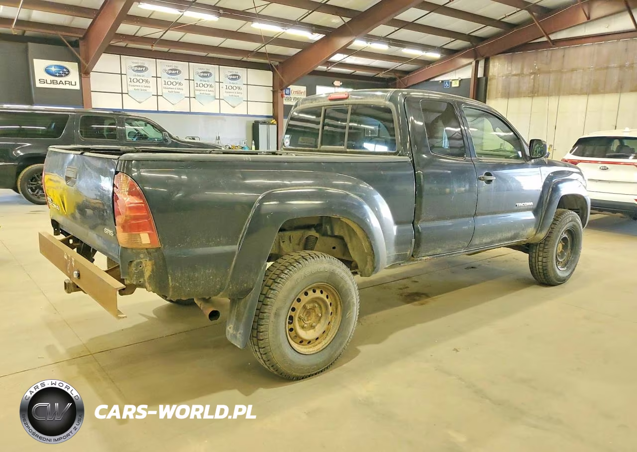 2007 Toyota Tacoma VIN:5TEUX42N57Z326836 - 3