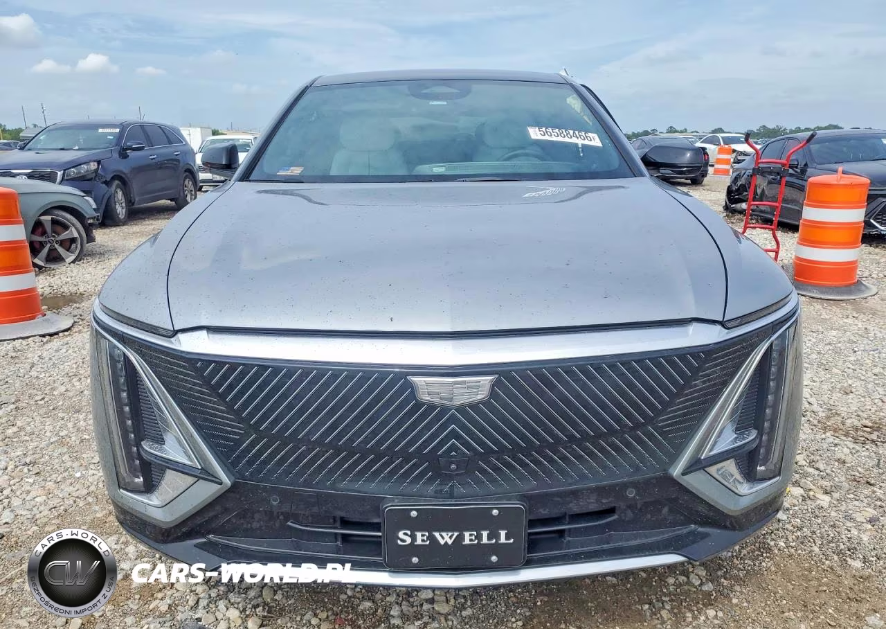 2025 Cadillac Lyriq Luxury VIN:1GYKPNRL7SZ306216 - 5