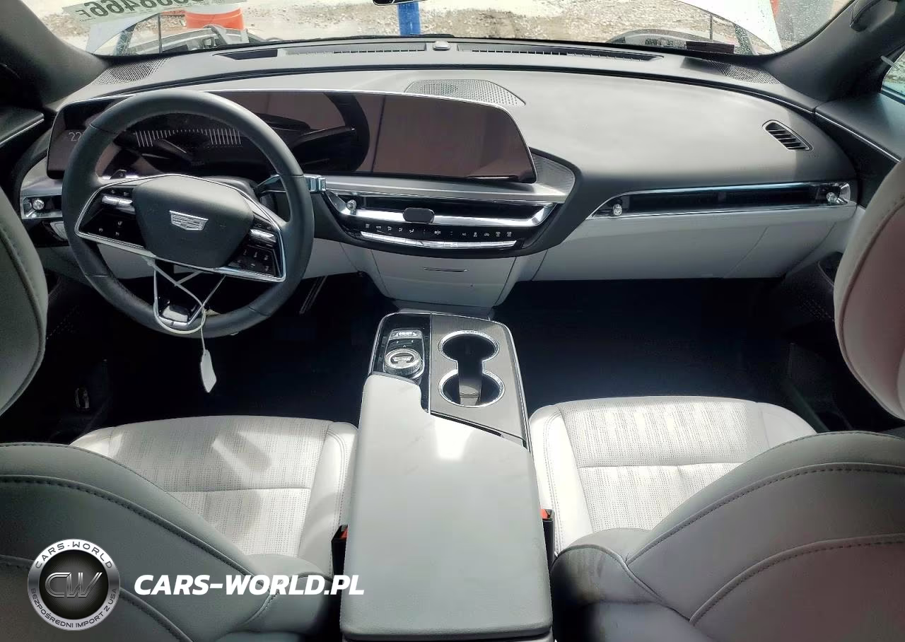 2025 Cadillac Lyriq Luxury VIN:1GYKPNRL7SZ306216 - 8
