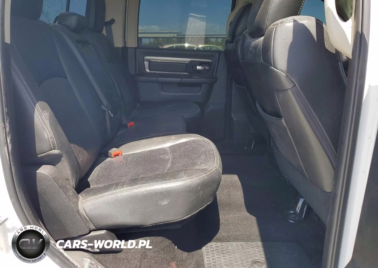 2015 Ram 1500 Sport VIN:1C6RR6MT4FS592494 - 10