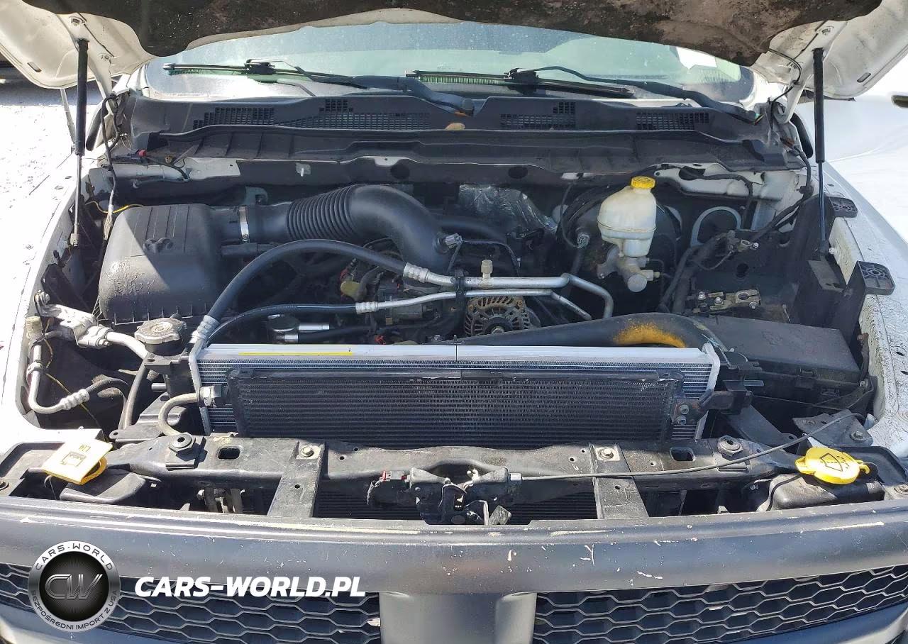 2015 Ram 1500 Sport VIN:1C6RR6MT4FS592494 - 11