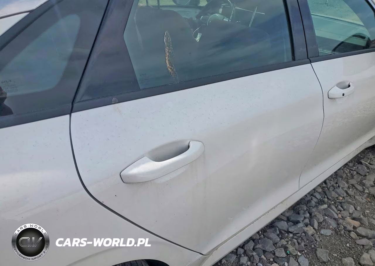 2026 Kia K5 Gt Line VIN:KNAG64J75T5462610 - 10