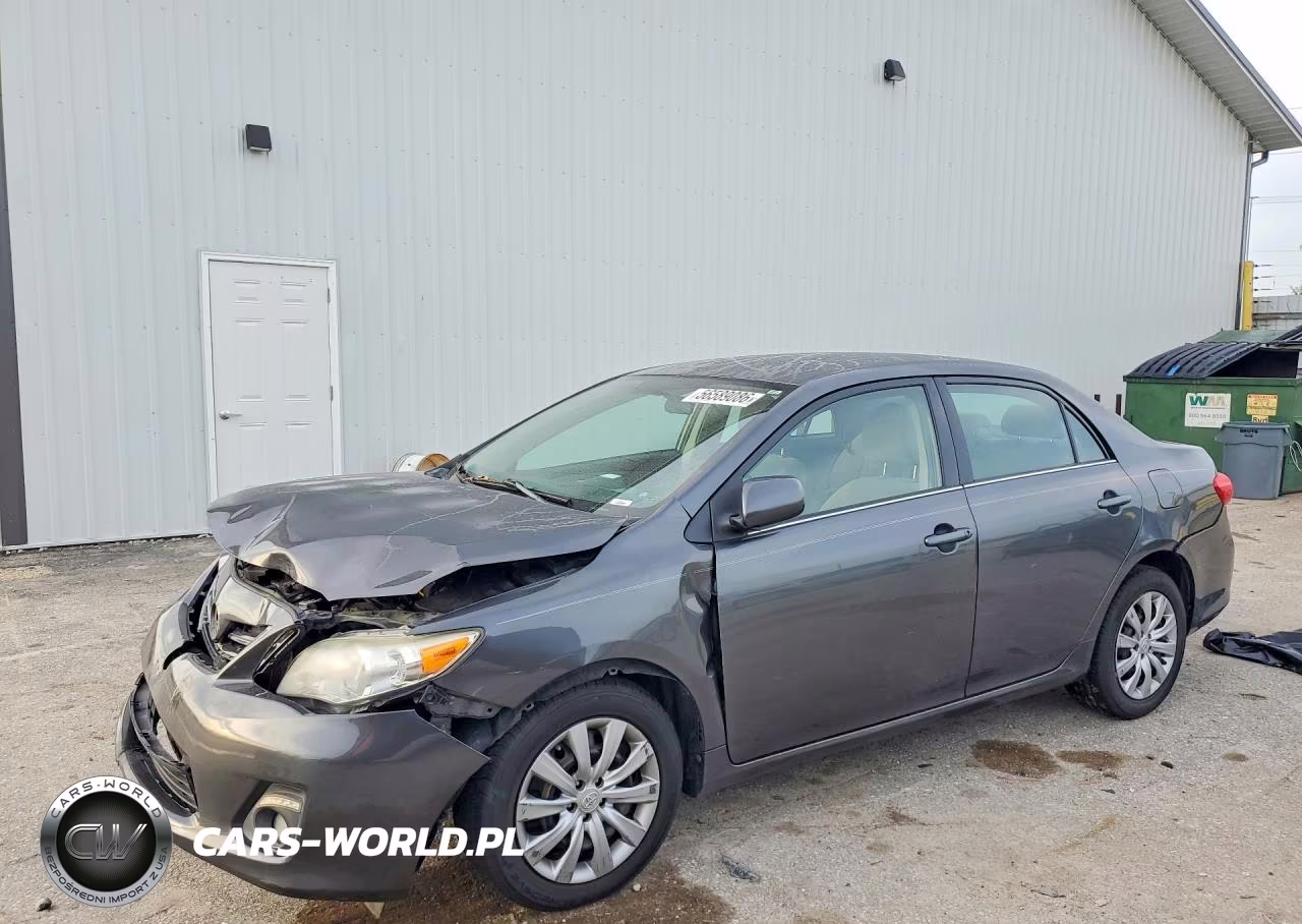 2013 Toyota Corolla Le – zdjęcie 1 z 12